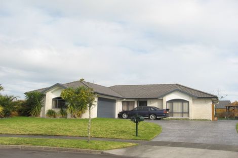 Photo of property in 12 Castlehill Court, Wattle Downs, Auckland, 2103
