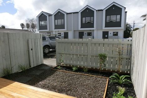 Photo of property in 8/66 Swanson Road, Henderson, Auckland, 0610