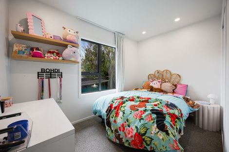 Photo of property in 85b Rosario Crescent, Red Beach, 0932