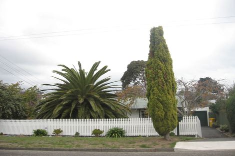 Photo of property in 14 Titoki Road, Raumati Beach, Paraparaumu, 5032