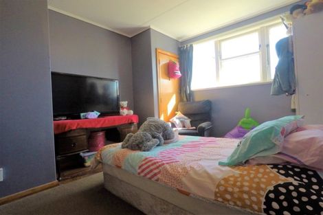 Photo of property in 16 Forth Street, Levin, 5510