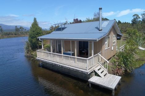 Photo of property in 348 Virgin Flat Road, Virgin Flat, Cape Foulwind, 7892