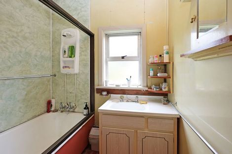 Photo of property in 5 George Street, Kakanui, Oamaru, 9495
