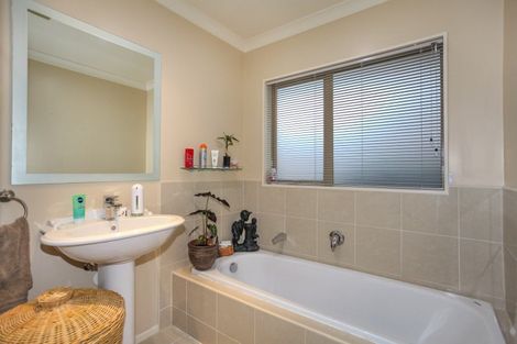 Photo of property in 59b Puriri Road, Pukekohe, 2120