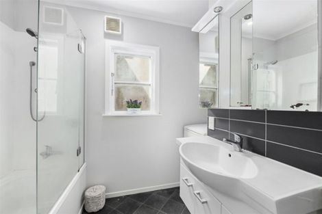 Photo of property in 167 Aro Street, Aro Valley, Wellington, 6021