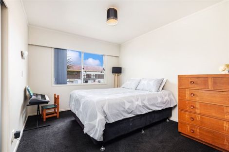 Photo of property in 201 Te Atatu Road, Te Atatu South, Auckland, 0610