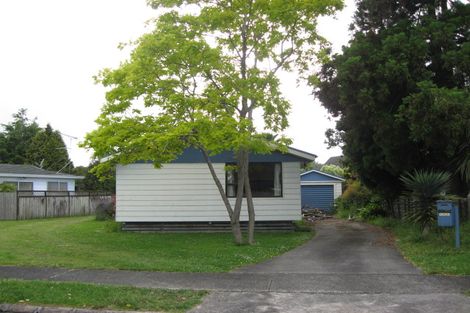 Photo of property in 27 Challen Close, Conifer Grove, Takanini, 2112