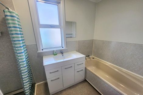 Photo of property in 27 Clyde Street, Oamaru North, Oamaru, 9400