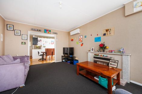 Photo of property in 43 Sutherland Crescent, Westbrook, Palmerston North, 4412