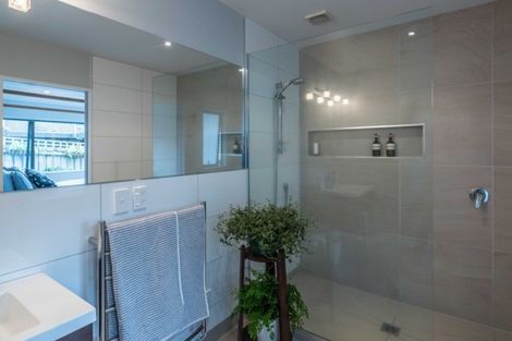 Photo of property in 17b Huia Street, Waikanae, 5036