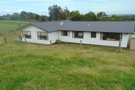 Photo of property in 44b Crosland Road, South Head, 0874