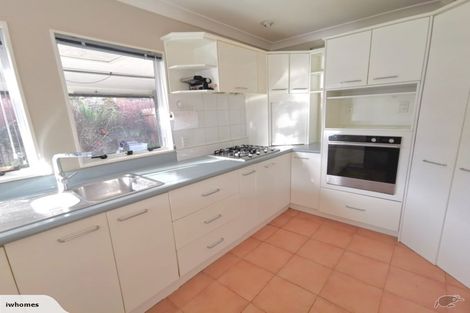 Photo of property in 7 Tarnica Road, Northpark, Auckland, 2013