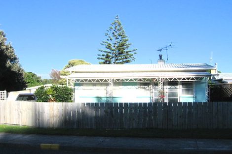 Photo of property in 31 Rangiuru Road, Otaki Beach, Otaki, 5512