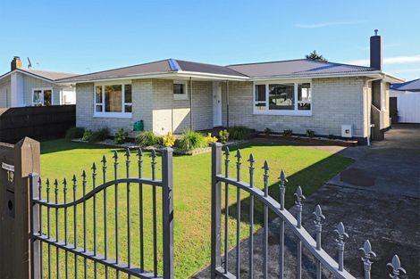 Photo of property in 19 Davidson Avenue, Pirimai, Napier, 4112