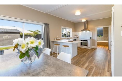 Photo of property in 74 Cumnor Terrace, Woolston, Christchurch, 8023