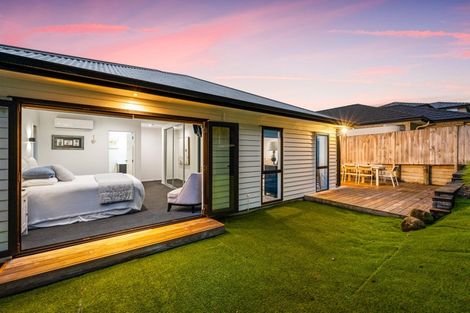 Photo of property in 30 Accolage Boulevard, Kumeu, 0810