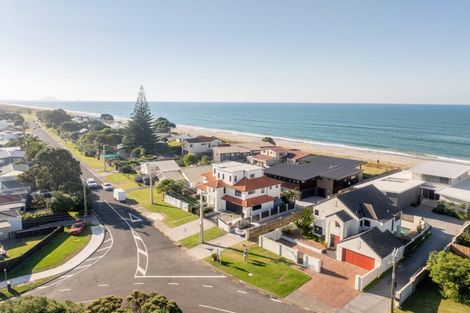 Photo of property in 2a Taylor Road, Papamoa Beach, Papamoa, 3118