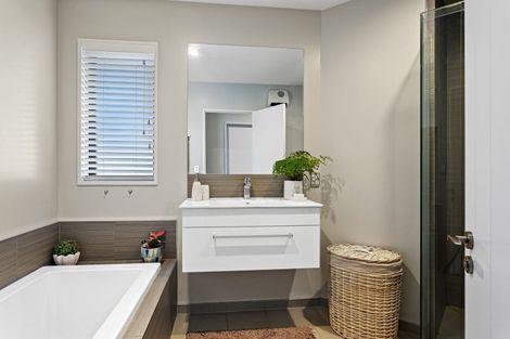 Photo of property in 48 Tupelo Place, Swannanoa, Rangiora, 7476