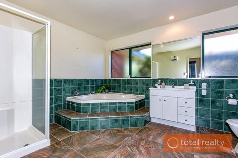 Photo of property in 28 Riverton Terrace, Halswell, Christchurch, 8025