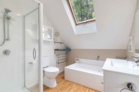 Photo of property in 2/19 Pemberton Avenue, Bayview, Auckland, 0629