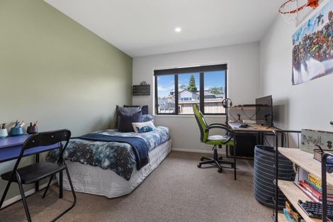Photo of property in 60 Cyrus Street, Whalers Gate, New Plymouth, 4310