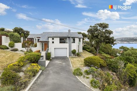 Photo of property in 17 Cornwall Street, Vauxhall, Dunedin, 9013