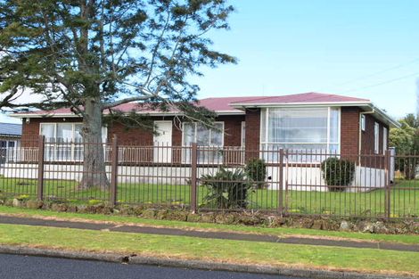 Photo of property in 16 Landon Avenue, Mangere East, Auckland, 2024