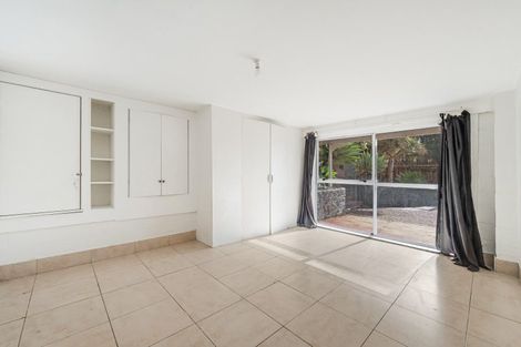 Photo of property in 1 Beldon Place, Pakuranga Heights, Auckland, 2010