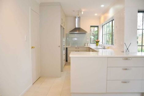 Photo of property in 58 Seabreeze Road, Narrow Neck, Auckland, 0624