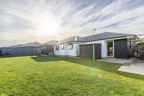 Photo of property in 30 Freedom Drive, Kelvin Grove, Palmerston North, 4414