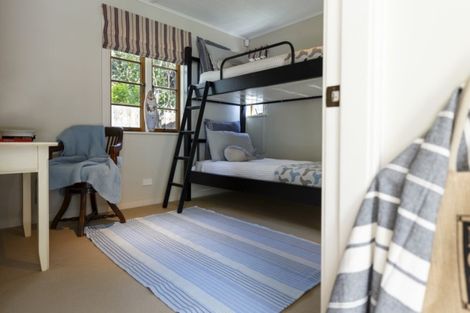 Photo of property in Blackhorse Cottage, 14 Iwa Street, Mapua, 7005