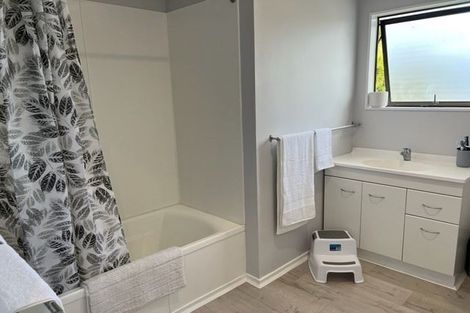 Photo of property in 6 Johnson Lane, Haruru, 0204