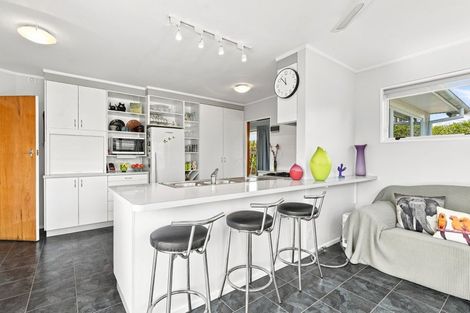 Photo of property in 5 Eaton Crescent, Otamatea, Whanganui, 4500