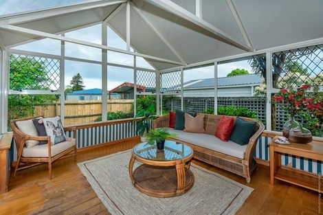Photo of property in 16 Freebairn Street, Redwood, Christchurch, 8051