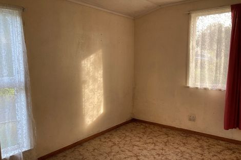 Photo of property in 7 Mirage Place, Beach Haven, Auckland, 0626