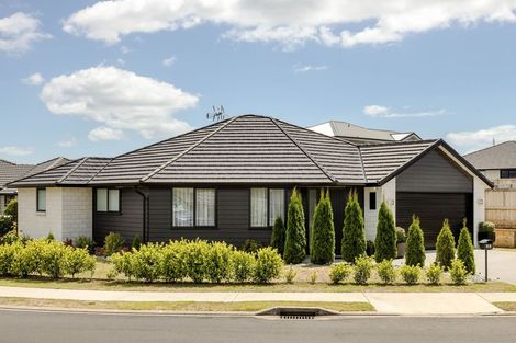 Photo of property in 68 Bert Wall Drive, Omokoroa, 3114