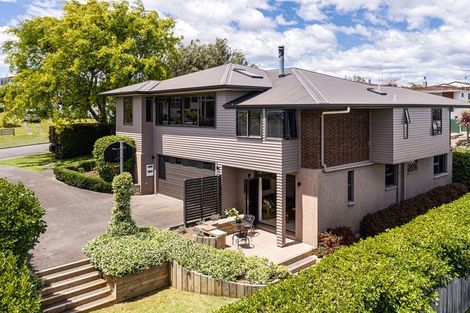 Photo of property in 31 Andrew Place, Otumoetai, Tauranga, 3110