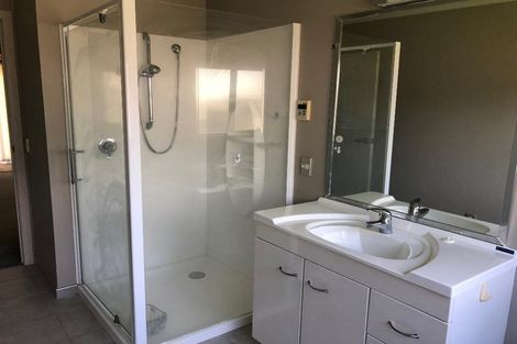 Photo of property in 76 Lisland Drive, Kinloch, Taupo, 3377