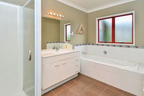 Photo of property in 47 Isabella Drive, Pukekohe, 2120