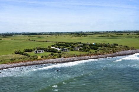 Photo of property in 317 Porikapa Road, Warea, New Plymouth, 4381