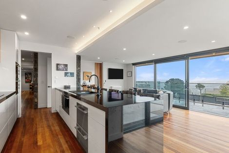 Photo of property in 48 Huntsbury Avenue, Huntsbury, Christchurch, 8022