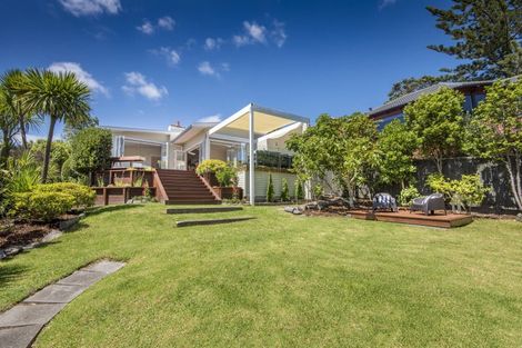 Photo of property in 120 Aberdeen Road, Campbells Bay, Auckland, 0620