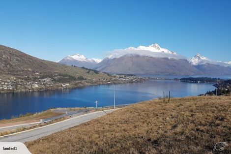 Photo of property in 8 Florence Close, Queenstown Hill, Queenstown, 9300