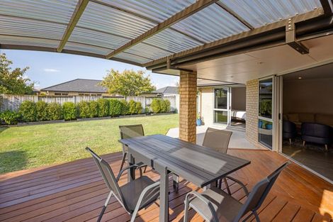 Photo of property in 26 Whitney Place, Rototuna North, Hamilton, 3210