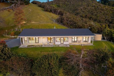 Photo of property in 198 Mangaroa Valley Road, Mangaroa, Upper Hutt, 5371
