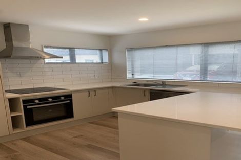 Photo of property in 49 Black Beech Crescent, Takanini, 2110