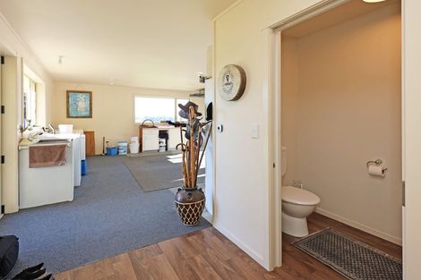 Photo of property in 70 Airedale Road, Weston, Oamaru, 9492