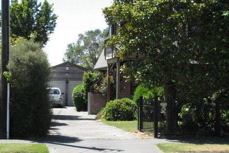 Photo of property in 198 Avonhead Road, Avonhead, Christchurch, 8042