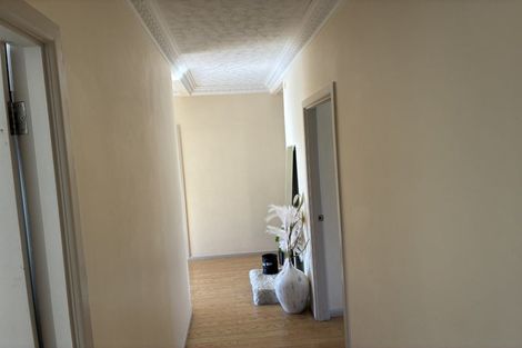 Photo of property in 49 Woodglen Road, Glen Eden, Auckland, 0602