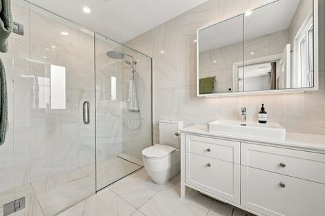 Photo of property in 12 John Britten Lane, Riccarton, Christchurch, 8011